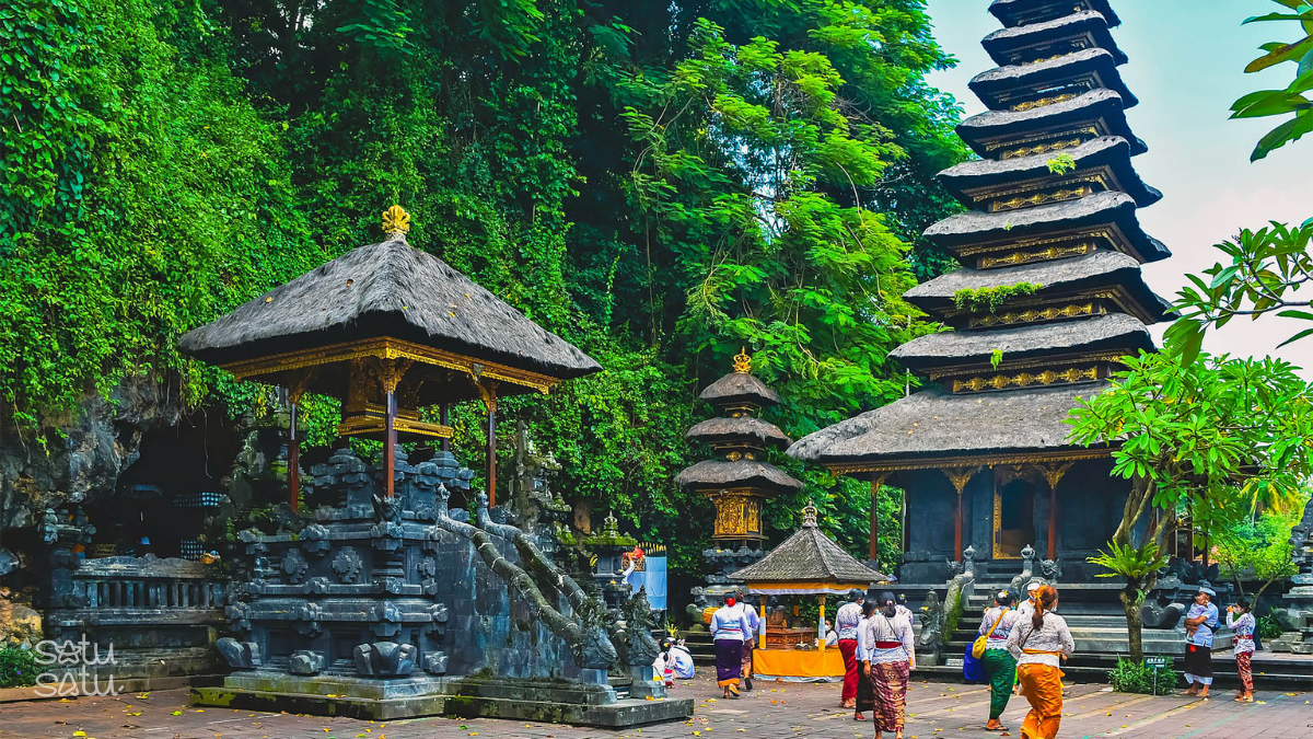 Pura Goa Lawah temple in Bali featuring the sacred bat cave and traditional Balinese architecture