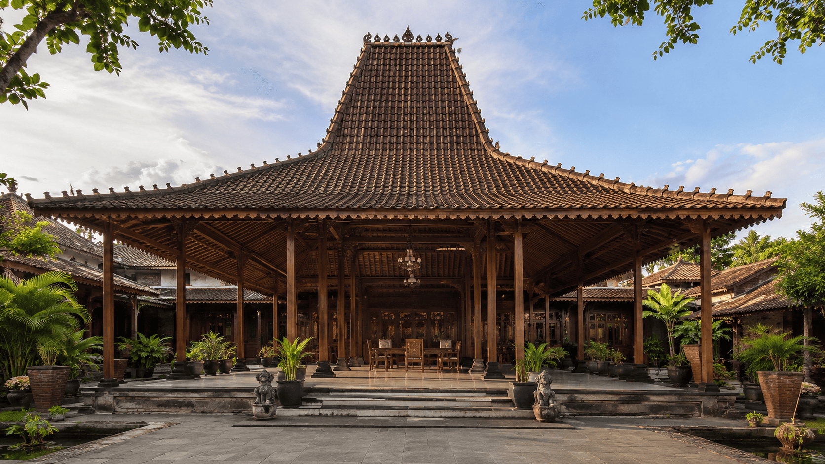 Rumah Adat Jawa Tengah