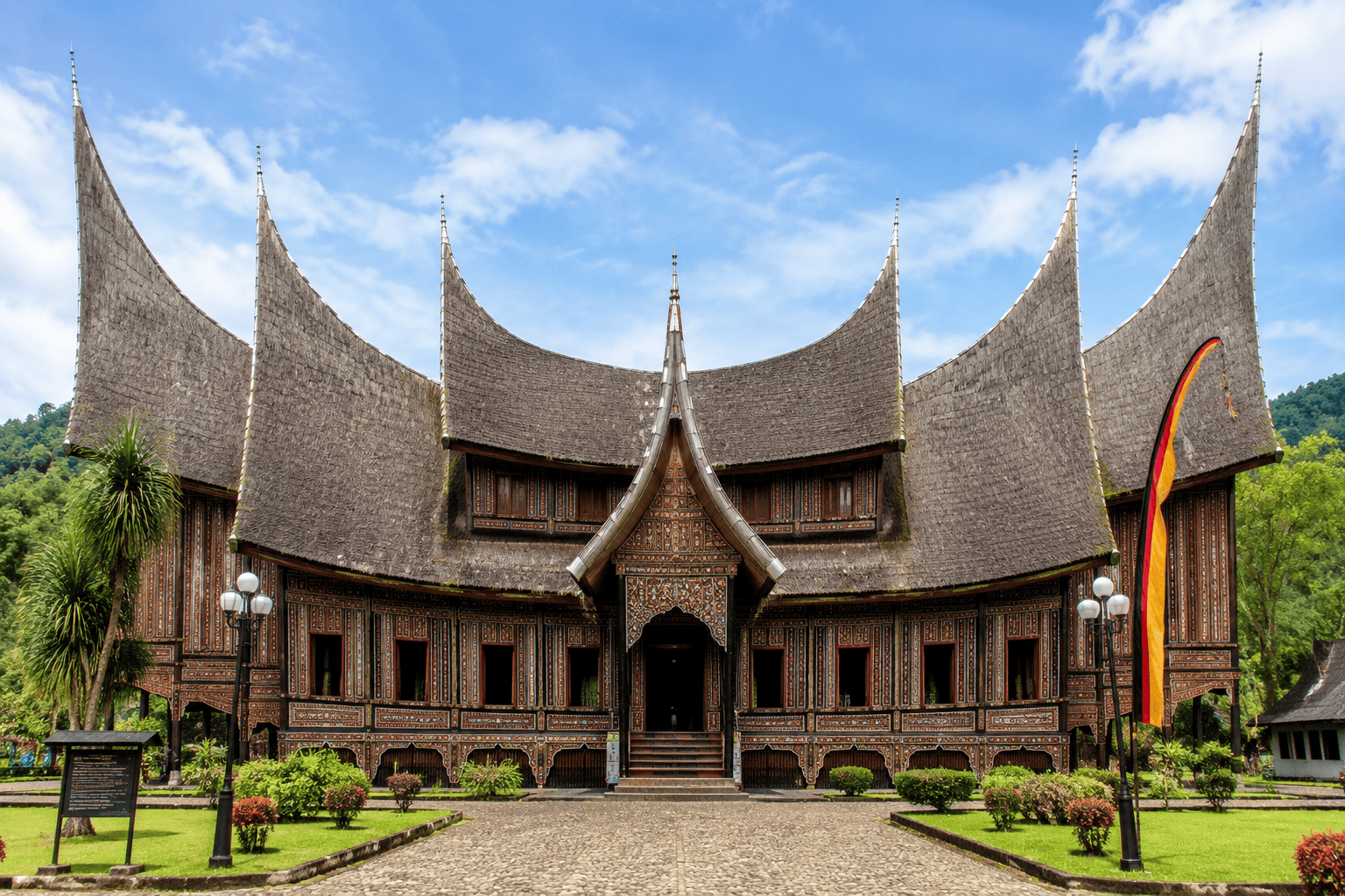 Rumah Adat Sumatra Barat