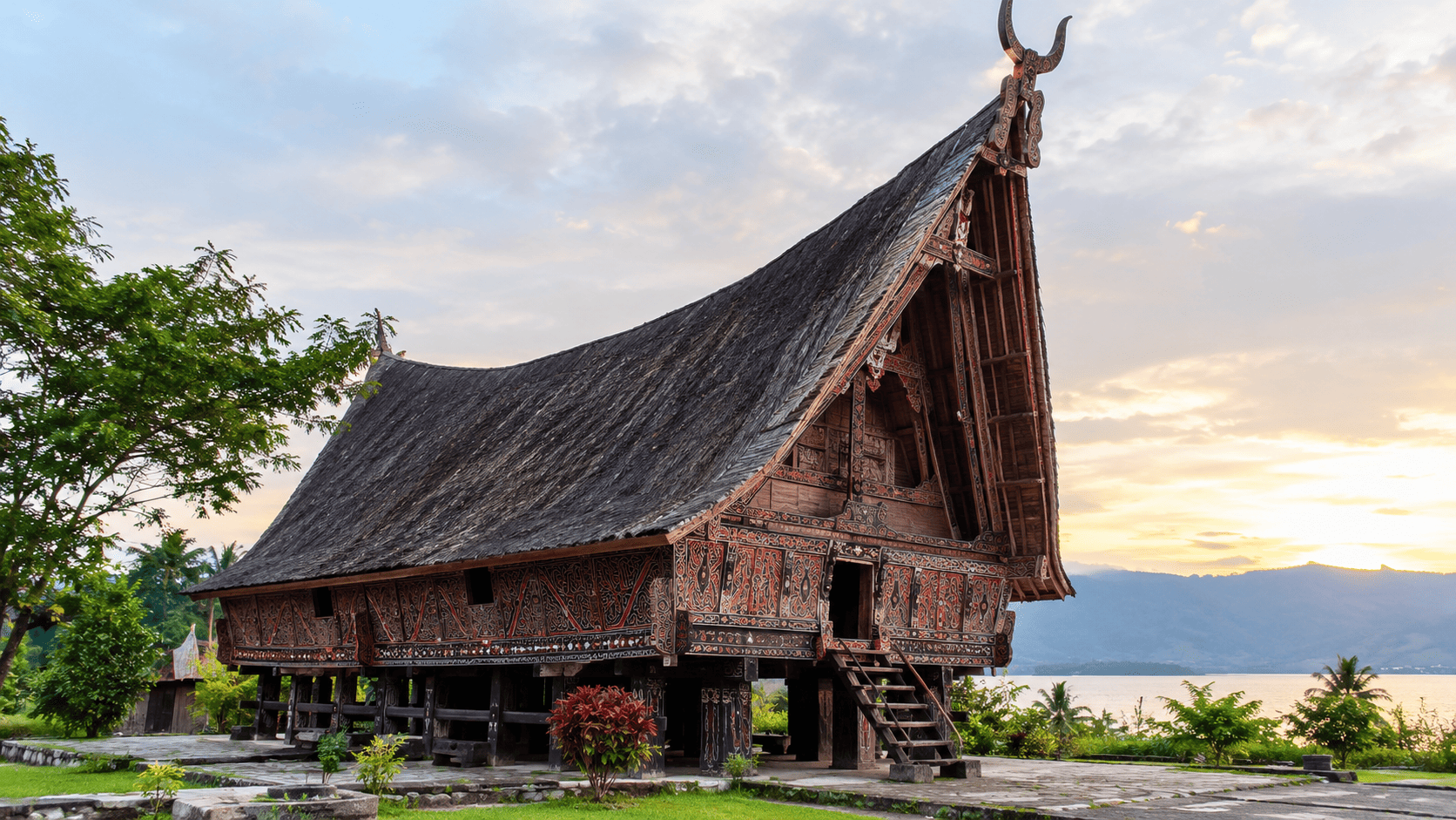 Rumah Adat Sumatra Utara