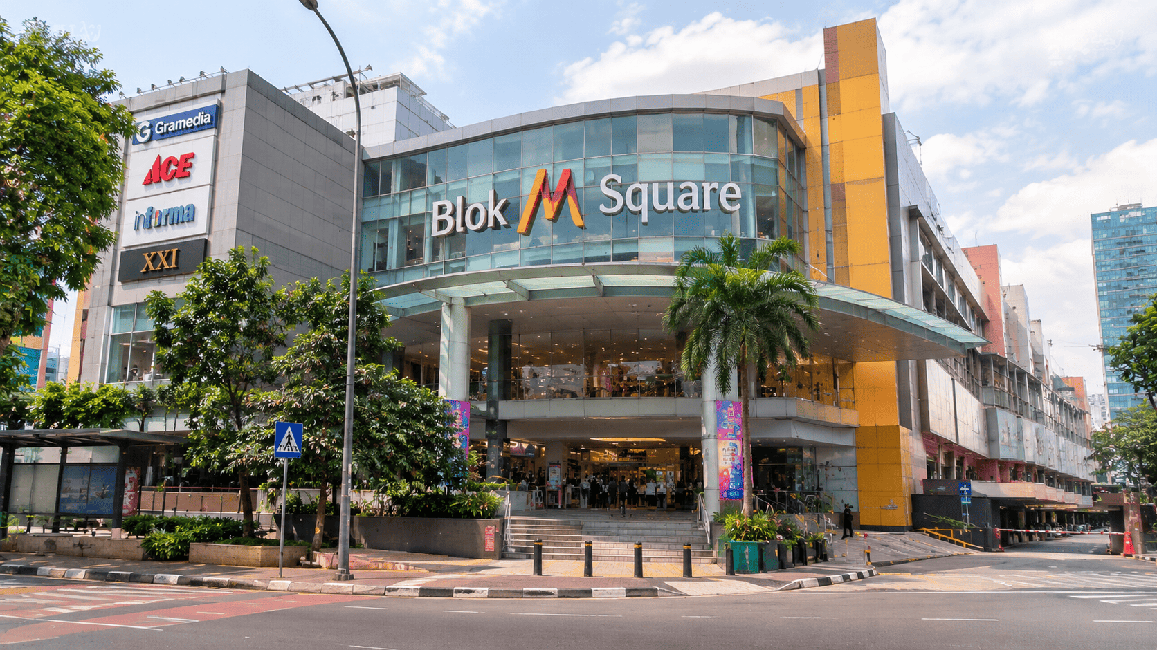 Blok M Square