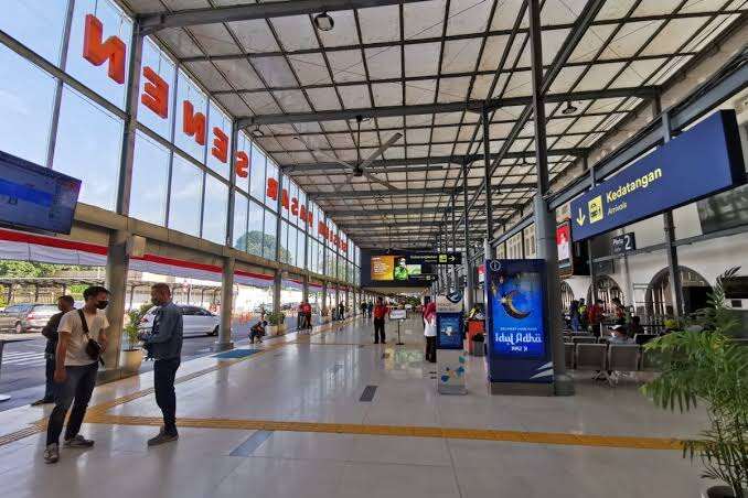 Stasiun Senen